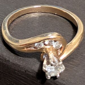 Vintage 14K yellow gold bypass diamond ring accent diamonds .18 size 5 1/2